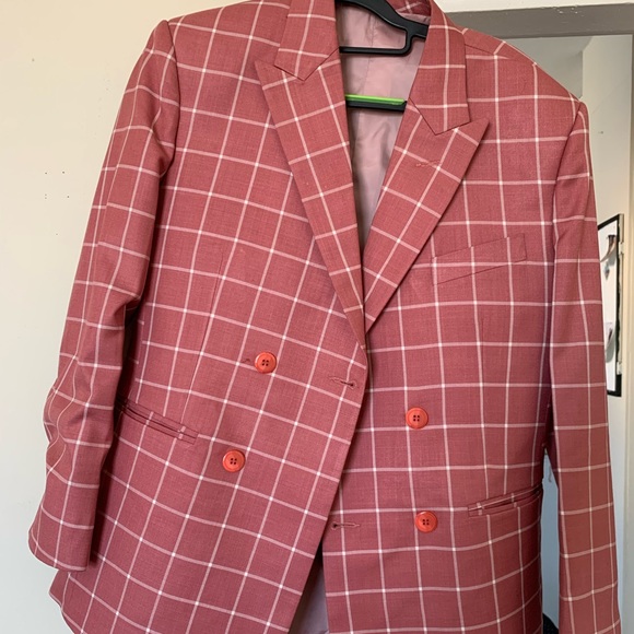Blazer - Picture 2 of 2